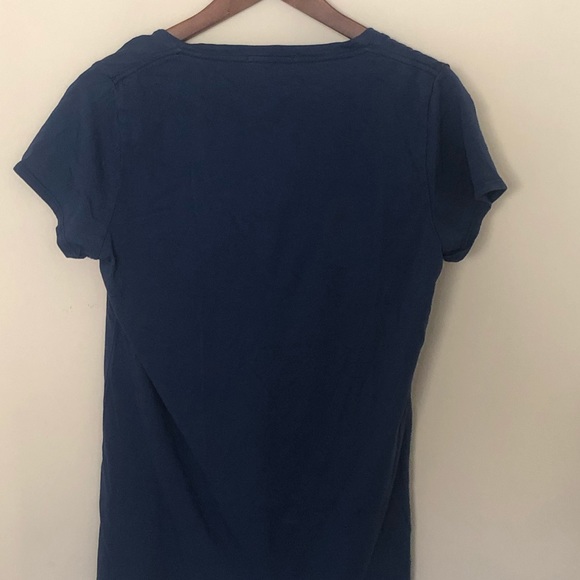 Marine Layer T-Shirt with low cut crew neck SF 🌉 - Picture 2 of 5